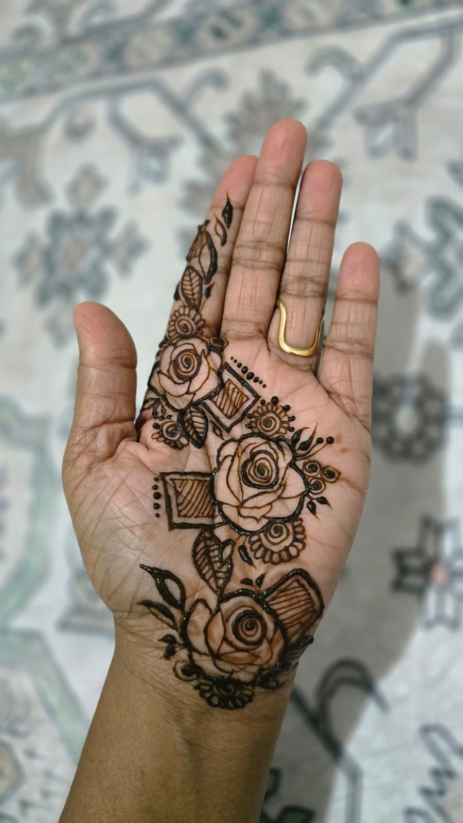Henna Service 16