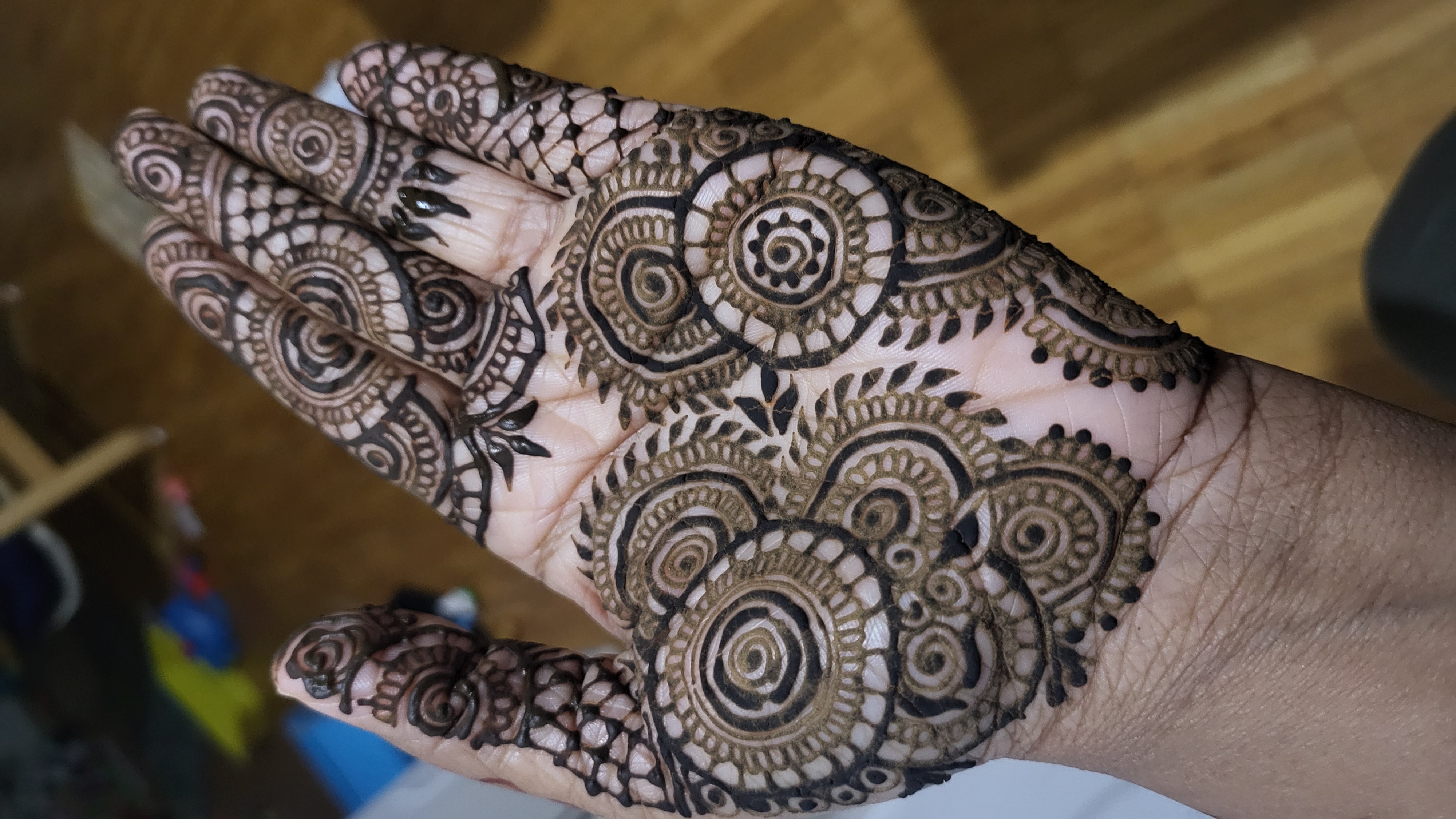 Henna Service 4